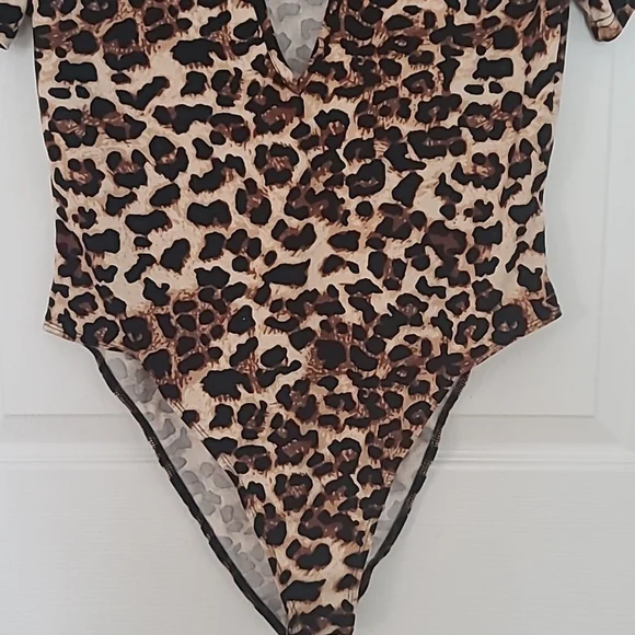 Animal Print Bodysuit Top Leopard Print Brown Black Stretch like New Size 0XL - Picture 5 of 14